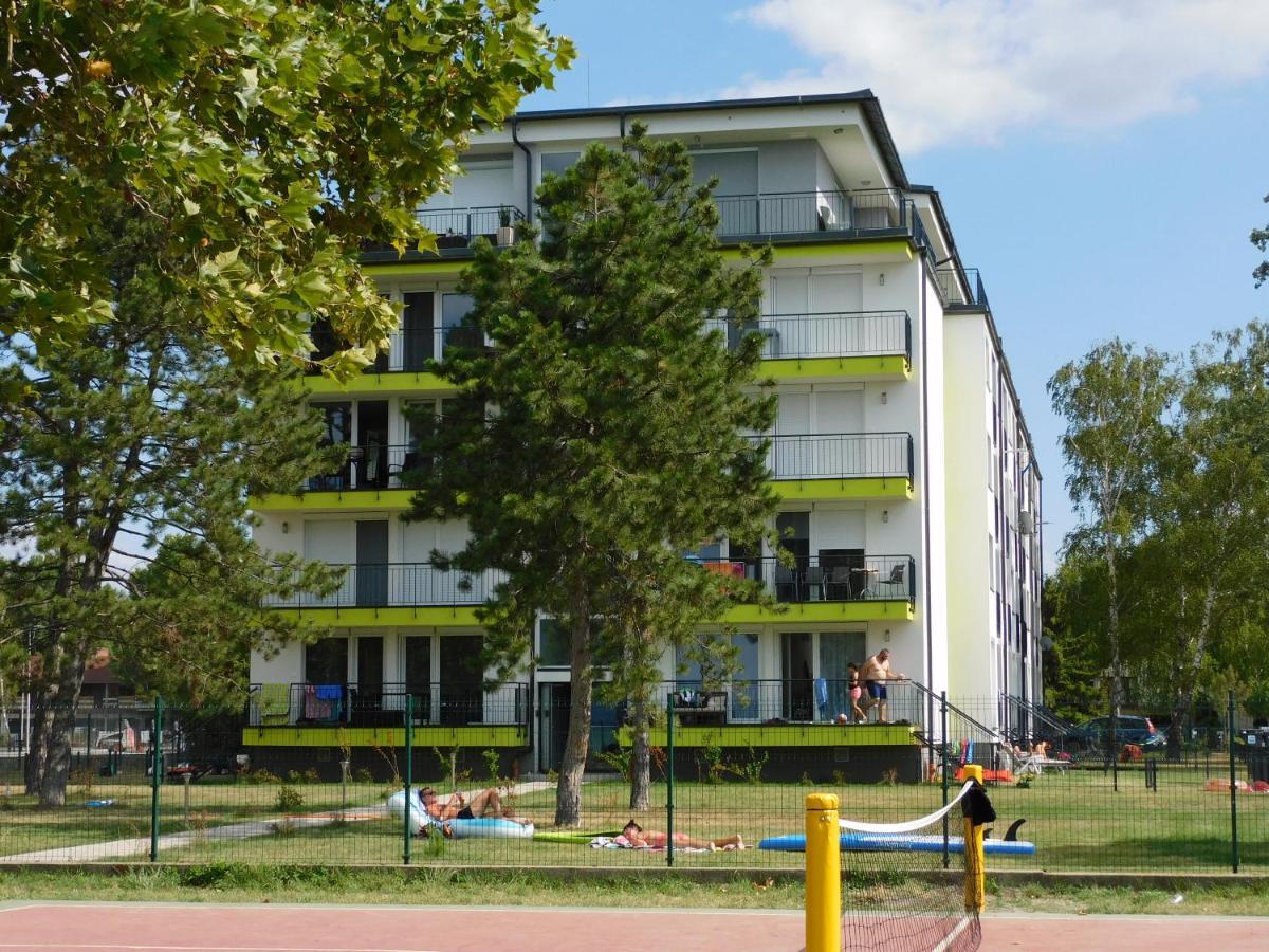 Katamaran Siófok Exterior foto